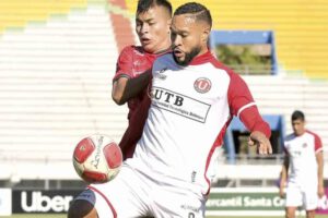 FC Universitario de Vinto en busca de la victoria