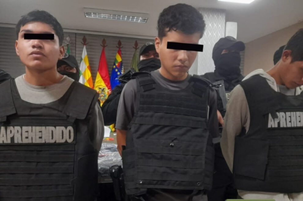 Adolescente dispara y mata a taxista en Santa Cruz