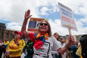 Protestas contra Gustavo Petro en Plaza de Bolívar