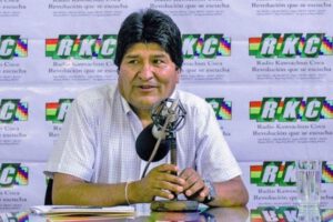 Evo Morales grupos paramilitares
