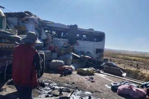 Accidente en la carretera Patacamaya-Tambo Quemado