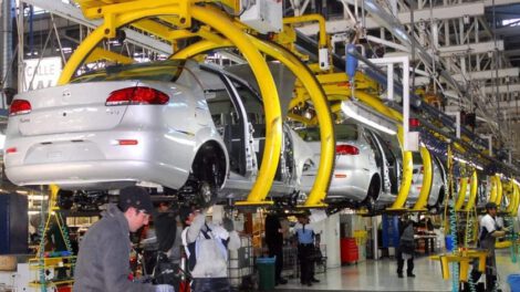 Caída de la actividad industrial en Argentina