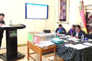 Exámenes postulantes Tribunal Constitucional