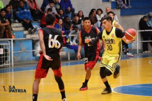 Carl A-Z y CAN clasifican a la final del torneo de básquetbol orureño