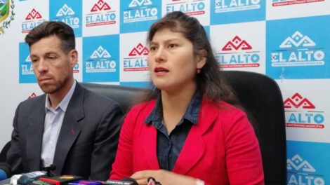 Falta de dólares afecta avance de distribuidor de Río Seco en El Alto