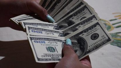 créditos externos para frenar alza del dólar en el mercado paralelo