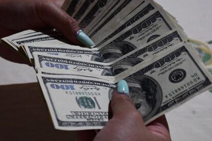créditos externos para frenar alza del dólar en el mercado paralelo