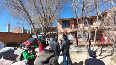 Centro de Salud Pumas Andinos en emergencia