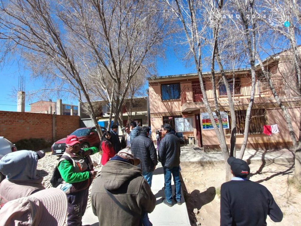 Centro de Salud Pumas Andinos en emergencia