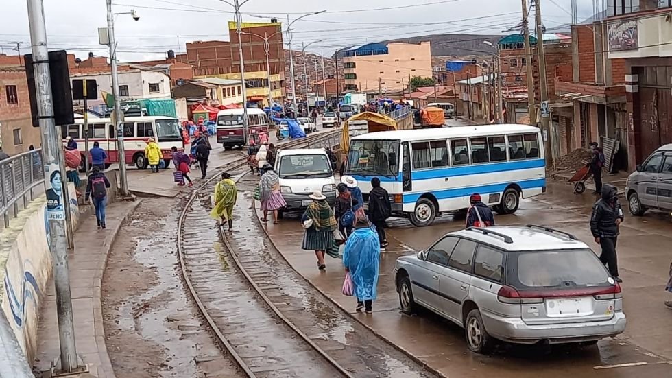 Bloqueos en Potosí por incumplimiento de habilitación de vías
