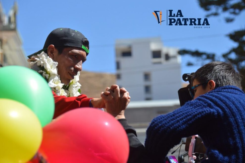 Héctor Garibay representando a Bolivia en los Juegos Olímpicos