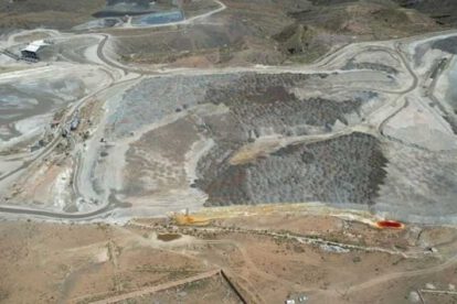 Asociación de Ingenios Mineros de Potosí multada por contaminación