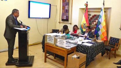 Postulantes repetir examen tras polémica con diputada Patricia Arce