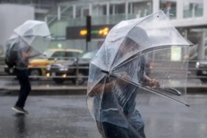 Alerta máxima por fuertes lluvias en Japón