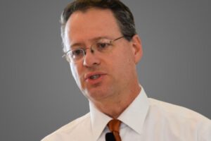 Estado pequeño y eficiente en Bolivia