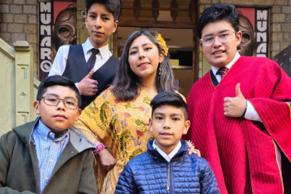 Trovadorcitos de La Paz recolectan tapitas en beneficio de niños con cáncer