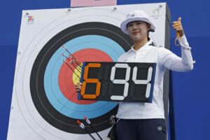 Lim Sihyeon récord olímpico en tiro con arco