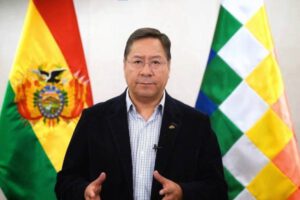 bloqueo de créditos en la economía boliviana