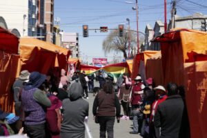Ordenanza Municipal 063/2013 y la situación de los feriantes en la avenida 6 de Agosto