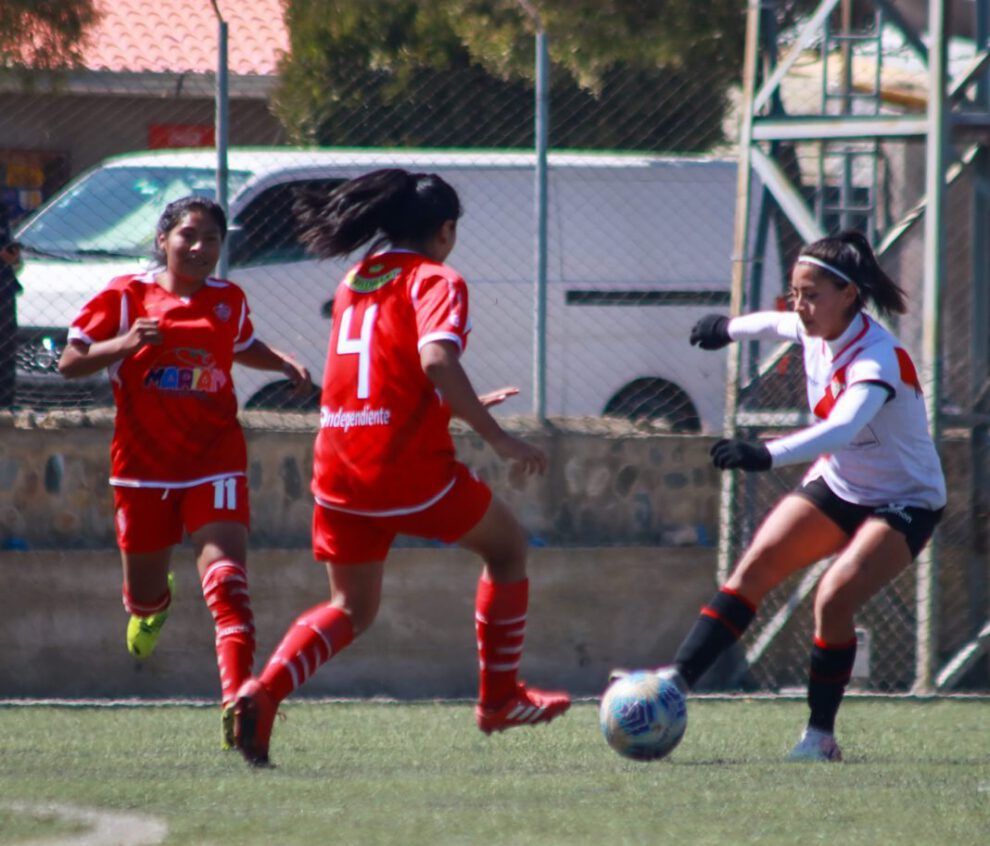 Always Ready sorprende a Independiente con contundente victoria en la Liga Femenina