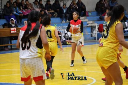 Club Alemán vence a Club Uriona en emocionante partido de cadetes damas