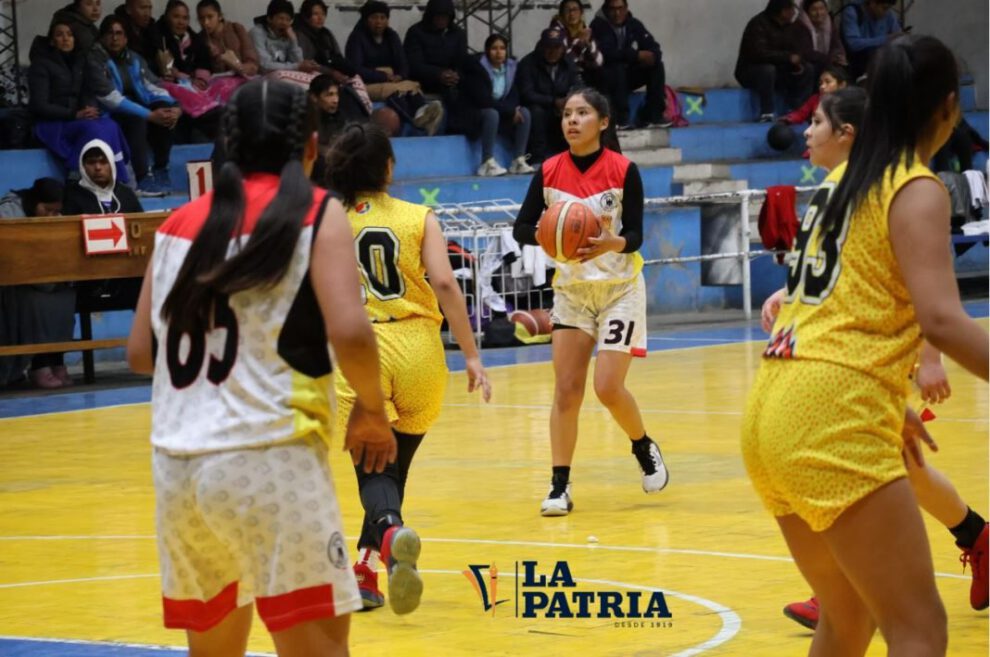 Club Alemán vence a Club Uriona en emocionante partido de cadetes damas