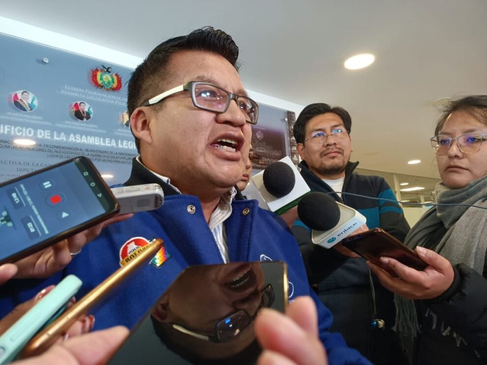 bloqueo económico en la aprobación de créditos en Senado