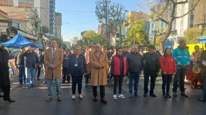 Entrada Universitaria en La Paz con la participación de fraternidades