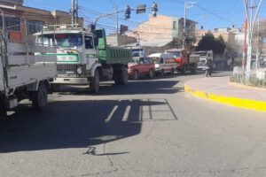 paro y bloqueo en Oruro por escasez de combustible