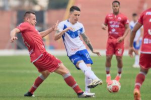 Guabirá logra su primera victoria en el Clausura