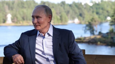 Putin felicita a Maduro por su reelección en Venezuela