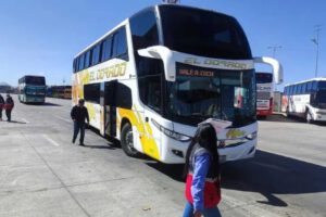 Bloqueos en Bolivia afectan el transporte interdepartamental