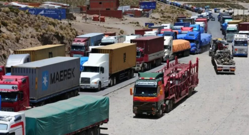 Bloqueos en Bolivia por escasez de combustible