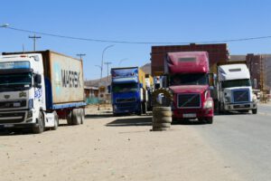 Transporte Federado Oruro levanta bloqueos pero mantiene el estado de emergencia