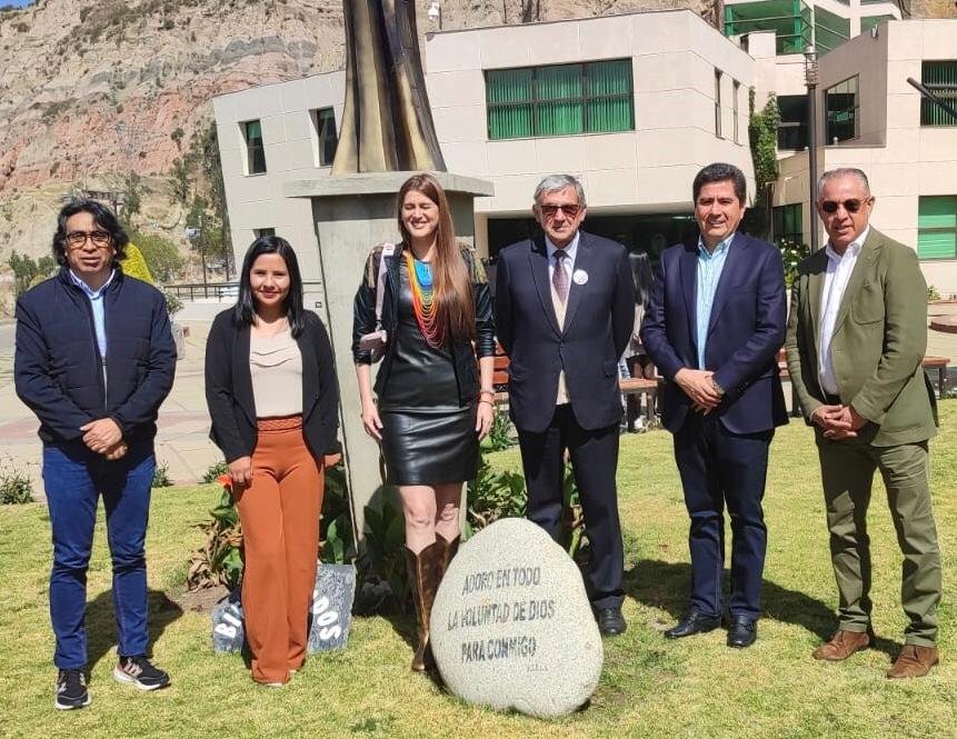 Parlamento Andino firma convenio con Universidad La Salle