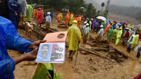 Avalanchas en Kerala, India, desplazan a más de 10,000 personas
