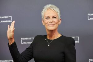Jamie Lee Curtis se disculpa públicamente por sus comentarios sobre Marvel