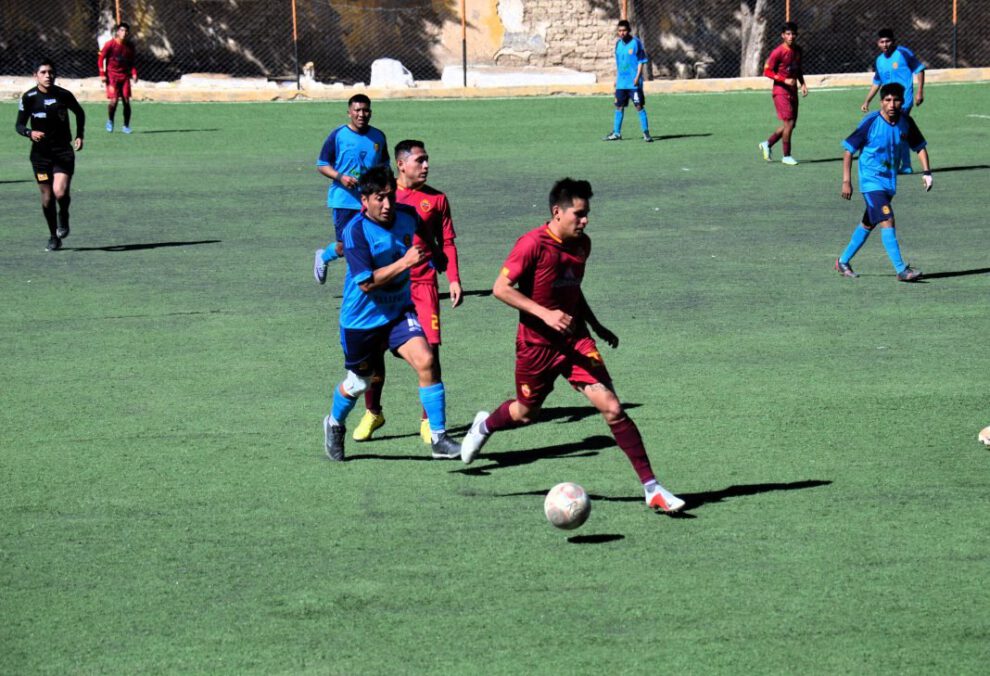 CDT Real Oruro sigue como líder de torneo Primera A