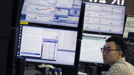 Desplome histórico en las bolsas asiáticas por temores a recesión en EE.UU