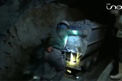 Mujer denuncia que su marido fue empujado como ofrenda en una mina en Potosí
