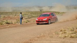 Sexta prueba departamental de automovilismo en Oruro