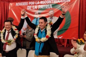 alianza política en Bolivia entre Chi Hyun Chung y Edman Lara