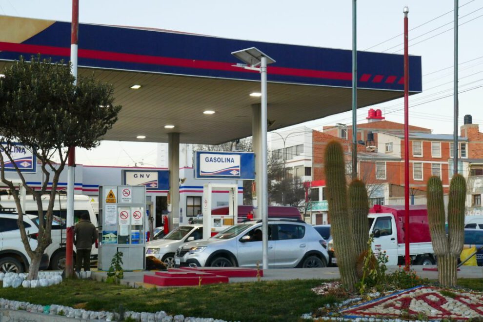 suministro de combustible Oruro