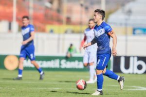 GV San José empata con valentía ante FC Universitario en Quillacollo