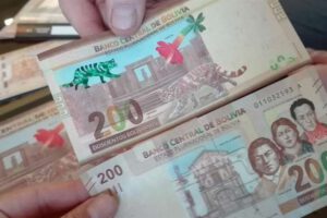 Mujer aprehendida con billetes falsos en fiesta patronal