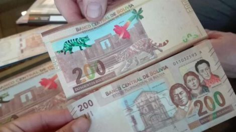 Mujer aprehendida con billetes falsos en fiesta patronal