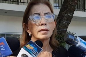 Referéndum propuesto por Arce y la denuncia de la senadora Centa Rek