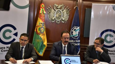 Cámara Nacional de Comercio insta a eliminar subvención a los hidrocarburos por crisis económica