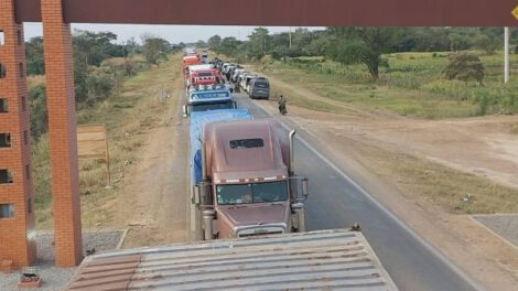 Bloqueo en San Julián persiste hasta que llegue el documento del acuerdo firmado con el Gobierno