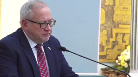 Rusia envía combustible a Bolivia